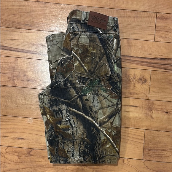Wrangler Other - Wrangler Camouflage Pants